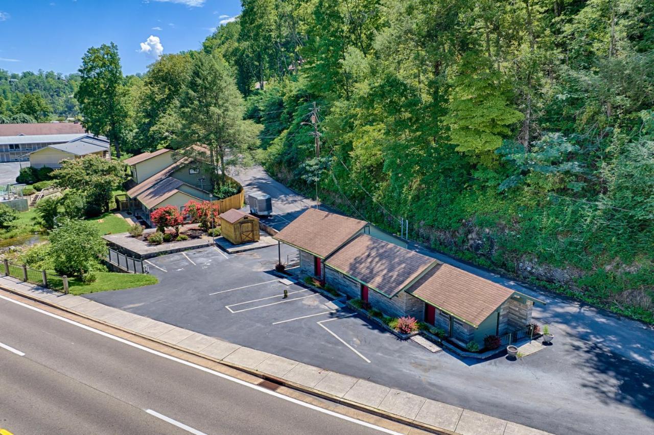 Newly Remodeled Motel In Gatlinburg! Zewnętrze zdjęcie