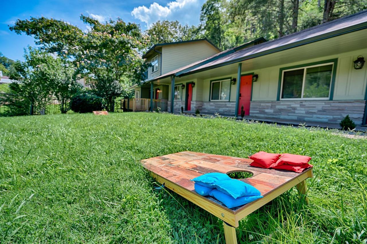 Newly Remodeled Motel In Gatlinburg! Zewnętrze zdjęcie